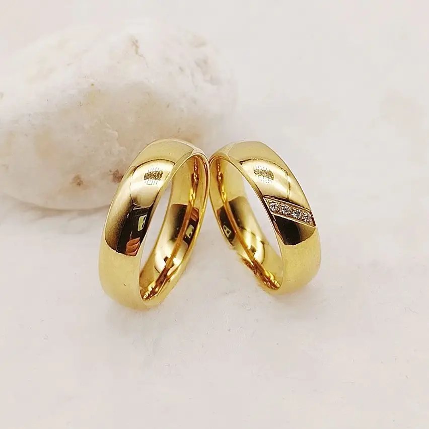 Alianzas de amor para parejas, anillos de boda para hombres y mujeres, joyería de acero inoxidable chapada en oro de 18 quilates, anillo de promesa de matrimonio para mujeres. Alianzas de amor para parejas, anillos de boda para hombres y mujeres, joyería de acero inoxidable chapada en oro de 18 quilates, anillo de promesa de matrimonio para mujeres.