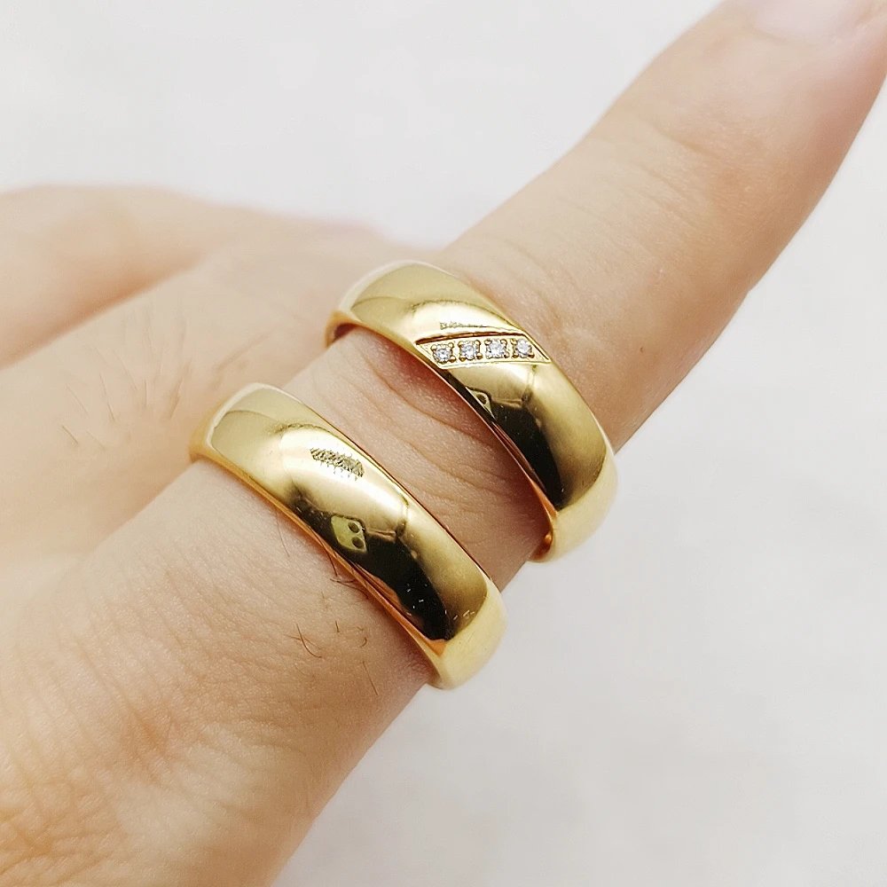 Alianzas de amor para parejas, anillos de boda para hombres y mujeres, joyería de acero inoxidable chapada en oro de 18 quilates, anillo de promesa de matrimonio para mujeres. Alianzas de amor para parejas, anillos de boda para hombres y mujeres, joyería de acero inoxidable chapada en oro de 18 quilates, anillo de promesa de matrimonio para mujeres.