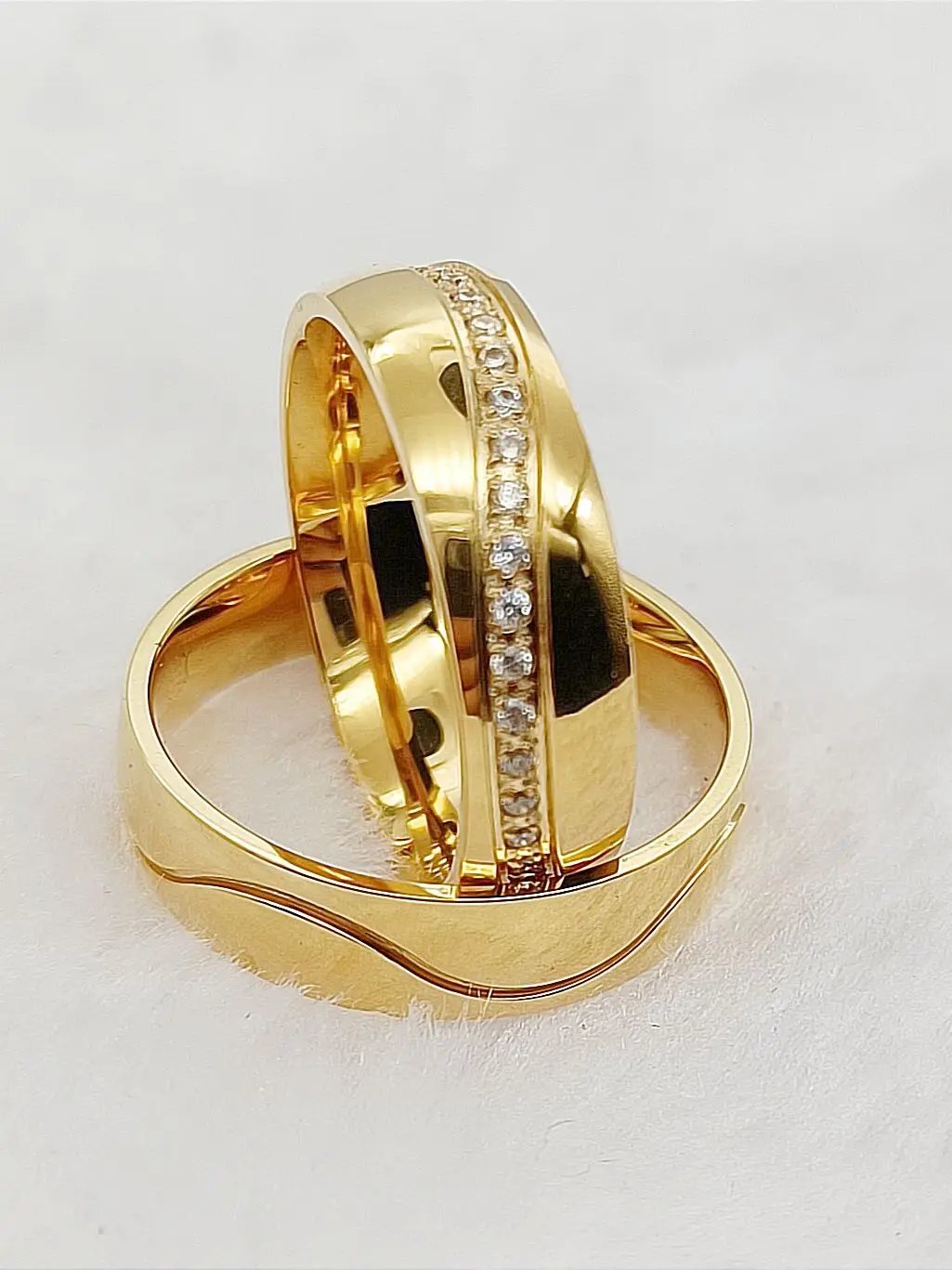 Anillos de boda con promesa de eternidad para hombre y mujer, alianzas de amor con circonita cúbica, joyería de titanio chapada en oro de 18 quilates.