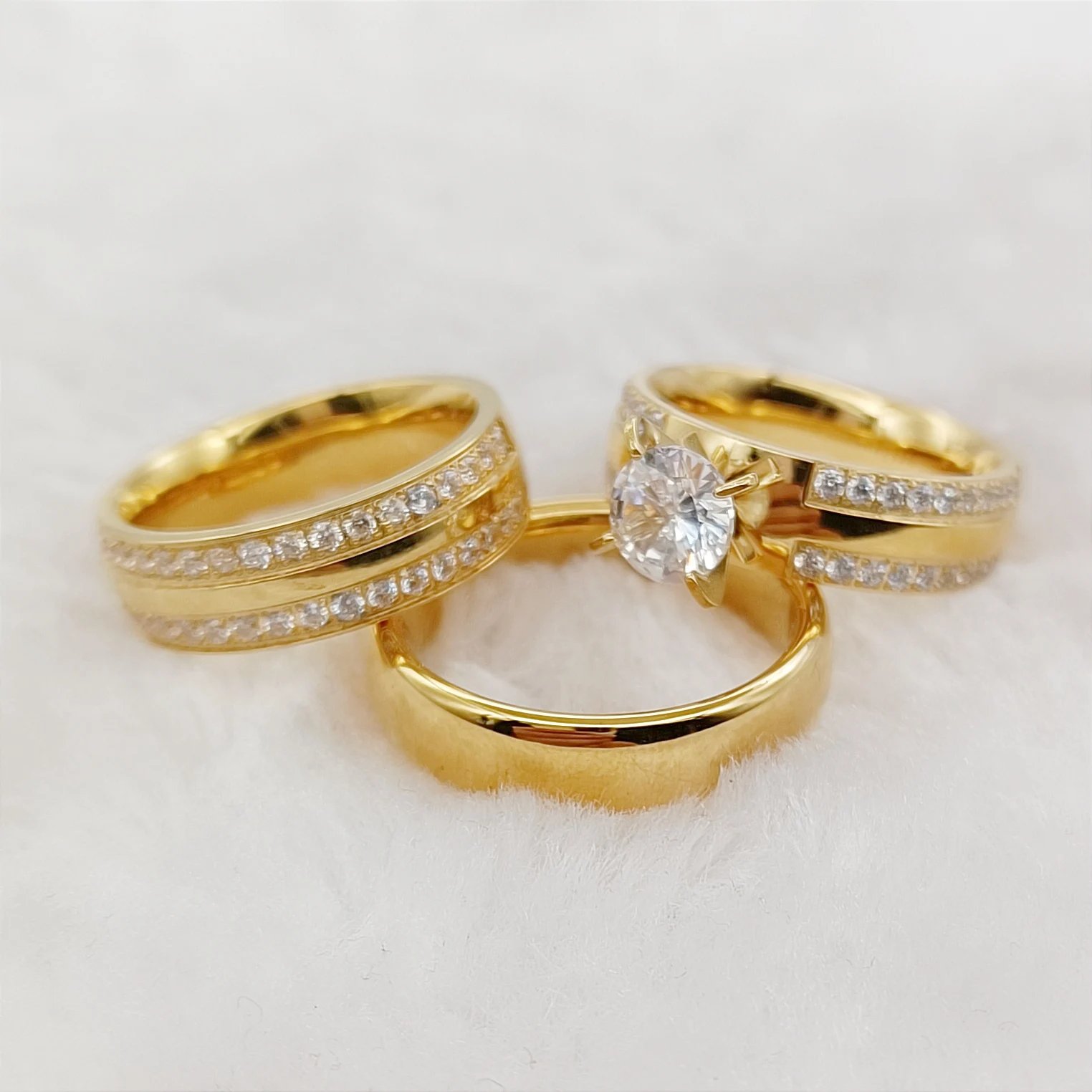 Juego de 3 anillos de compromiso de boda de alta calidad para parejas, con diamantes de circonita cúbica chapados en oro de 18 quilates, joyería de moda, anillo para enamorados.
