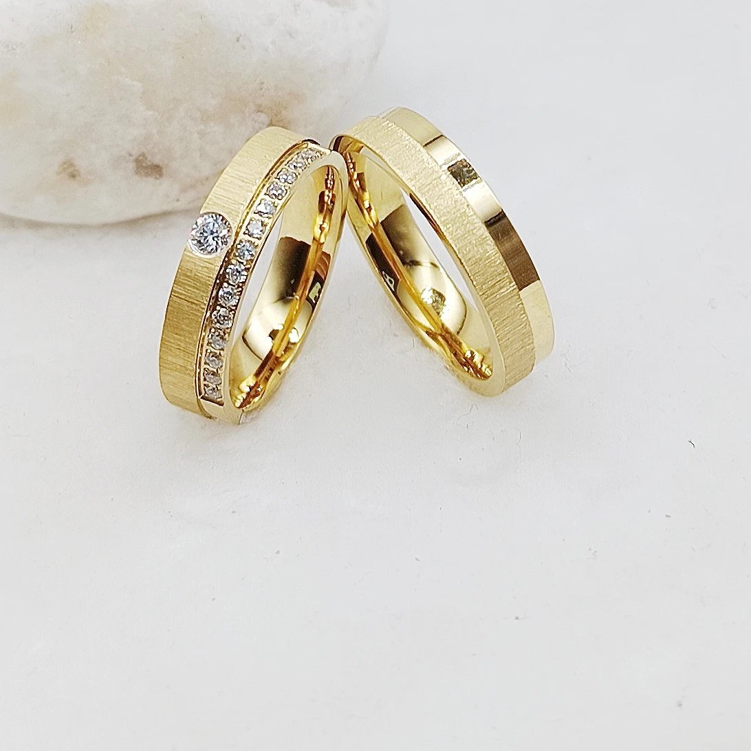 2025 Crown Wedding Rings Sets for Couples Men And Women 24k Gold Plated Stainless Steel Jewelry Statement Alliace Lover's Ring