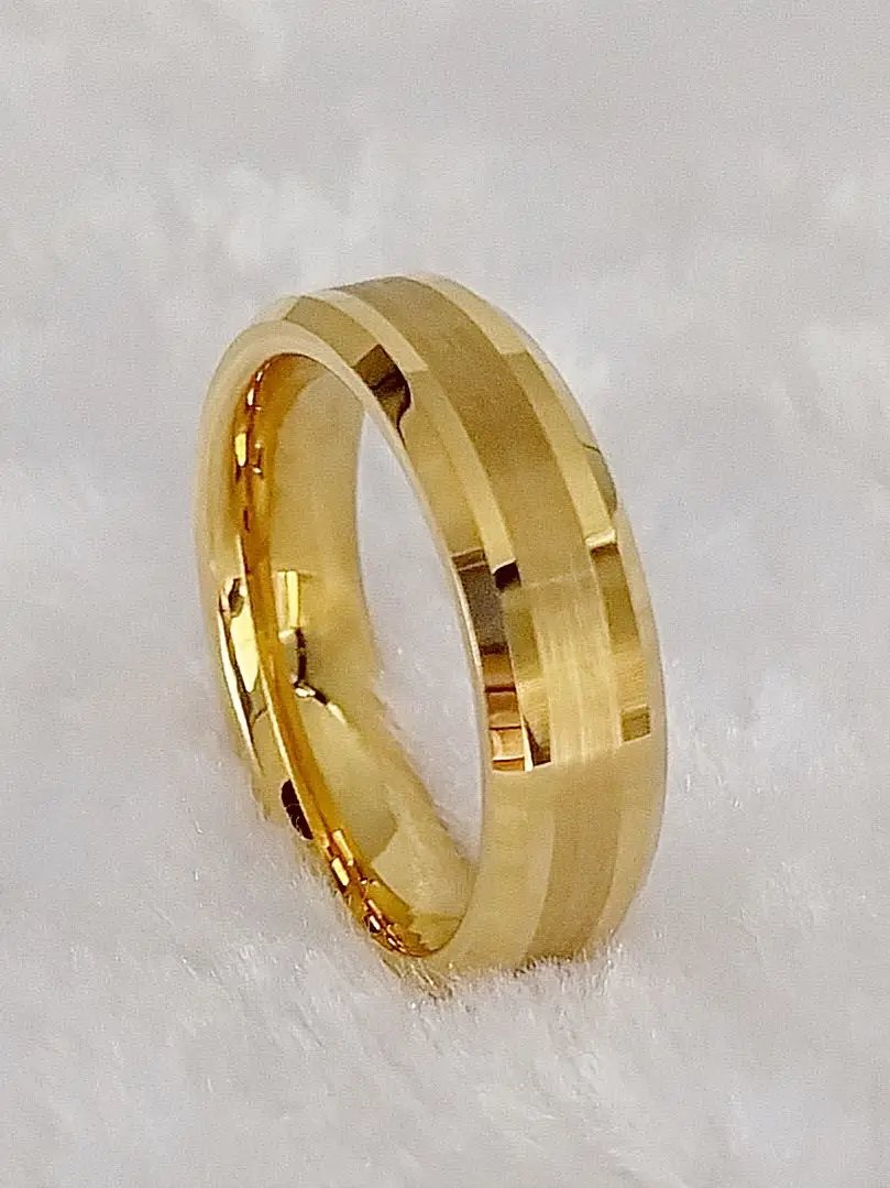 Anillo de boda chapado en oro de 24 quilates con carburo de tungsteno para hombre y mujer, joyería occidental hecha a mano al por mayor.