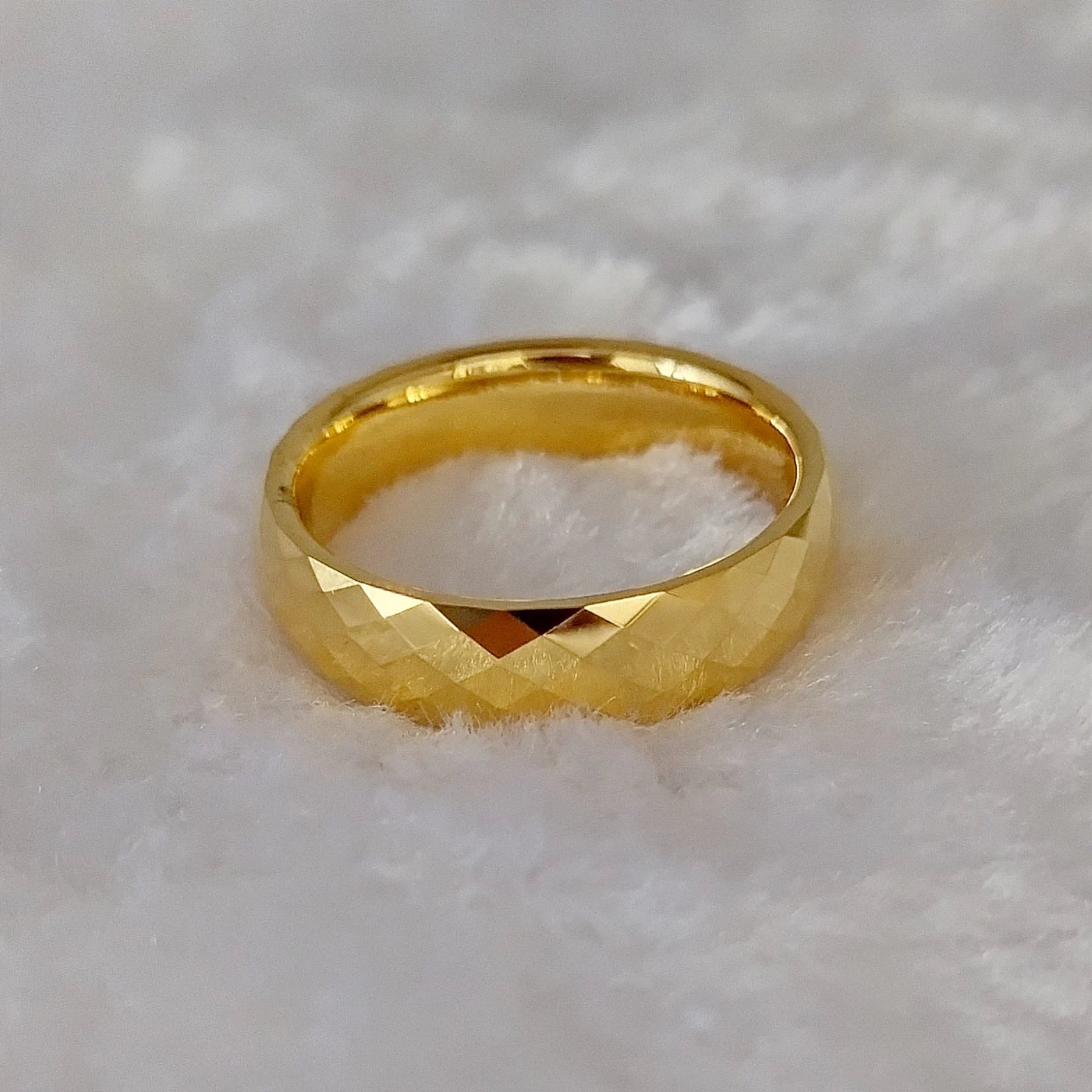 Anillos de boda occidentales de alta calidad, brillantes y multifacéticos, para hombres y mujeres, joyería africana de carburo de tungsteno chapada en oro de 24 quilates.