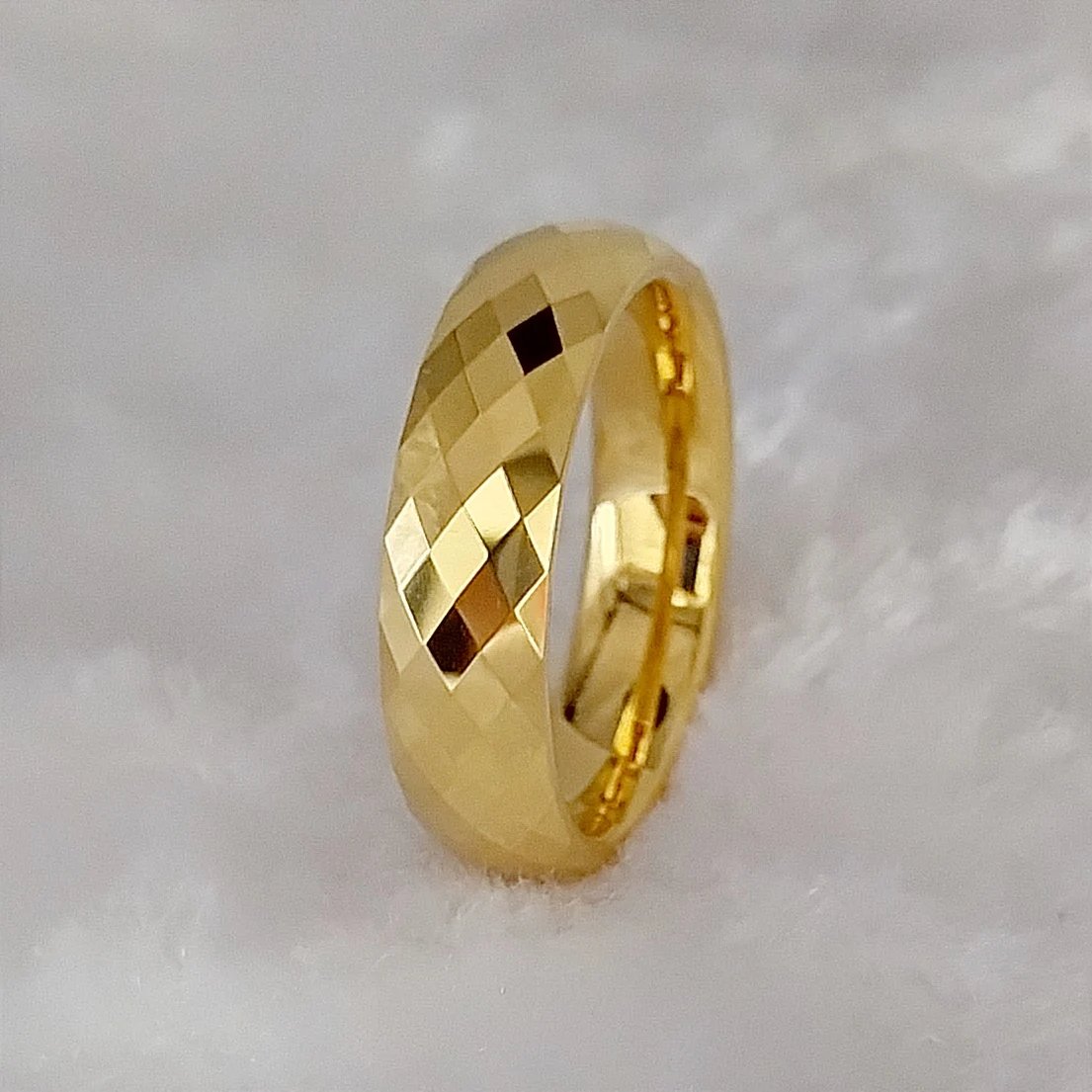 Anillos de boda occidentales de alta calidad, brillantes y multifacéticos, para hombres y mujeres, joyería africana de carburo de tungsteno chapada en oro de 24 quilates.
