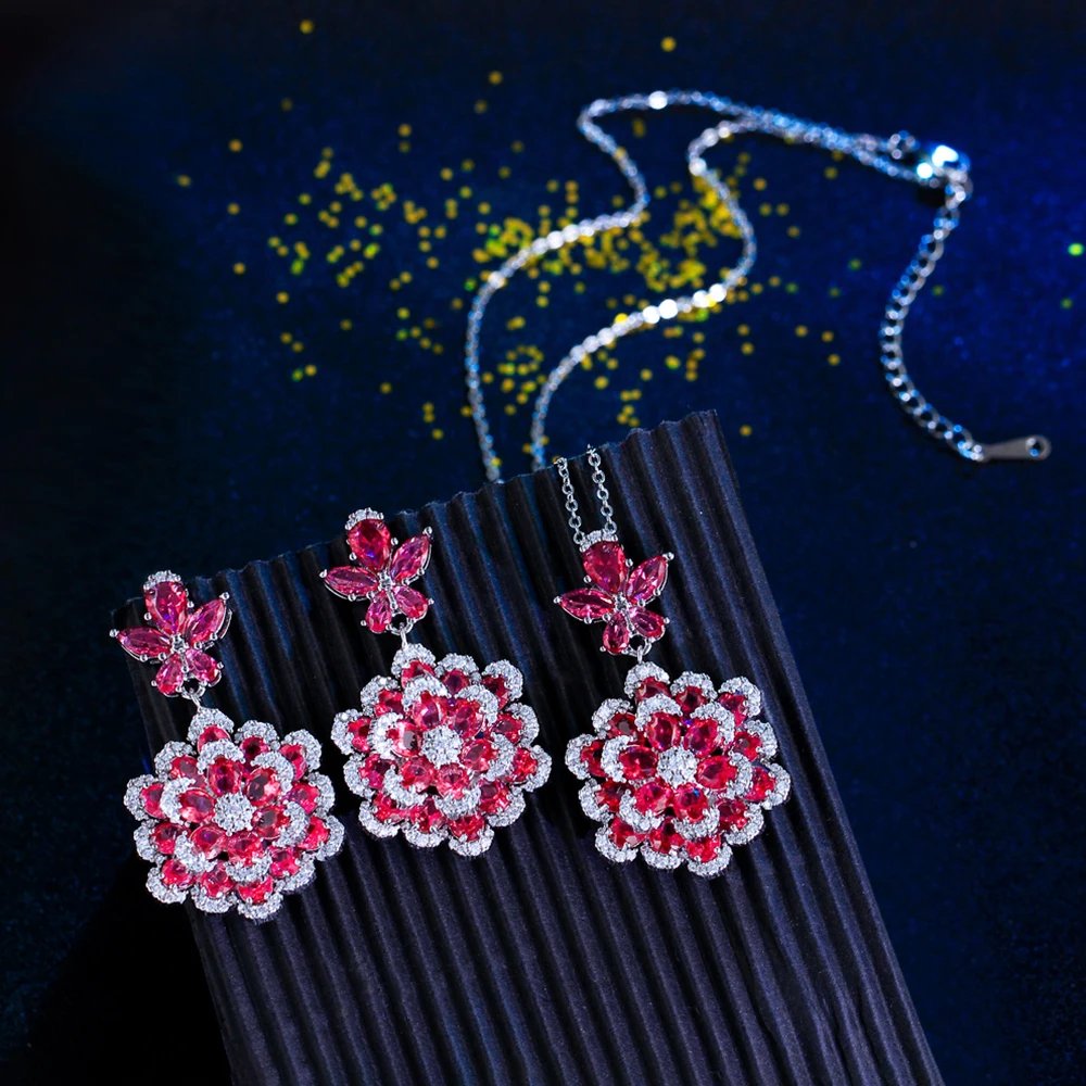 CWWZircons - Conjunto de collar y pendientes con flores grandes de cristal CZ rojo rosa para mujer, joyería elegante para fiestas de baile, T0196 CWWZircons - Conjunto de collar y pendientes con flores grandes de cristal CZ rojo rosa para mujer, joyería elegante para fiestas de baile, T0196