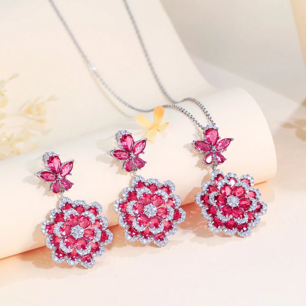 CWWZircons - Conjunto de collar y pendientes con flores grandes de cristal CZ rojo rosa para mujer, joyería elegante para fiestas de baile, T0196 CWWZircons - Conjunto de collar y pendientes con flores grandes de cristal CZ rojo rosa para mujer, joyería elegante para fiestas de baile, T0196