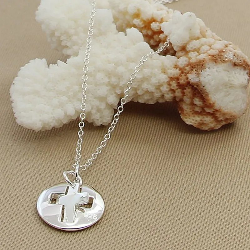 DOTEFFIL - Collar con colgante de cruz redonda de plata de ley 925, cadena de 18 pulgadas para mujer, joyería para bodas, compromisos y fiestas.