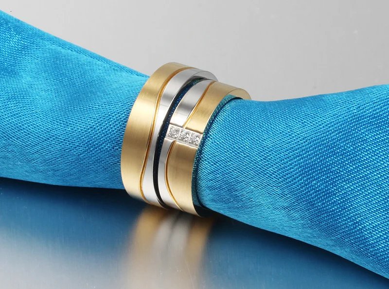 Anillos de boda Vnox para mujer y hombre, color dorado, elegantes, para amantes, joyería de promesa, personalizables, grabados con nombre, regalo para pareja. Anillos de boda Vnox para mujer y hombre, color dorado, elegantes, para amantes, joyería de promesa, personalizables, grabados con nombre, regalo para pareja.