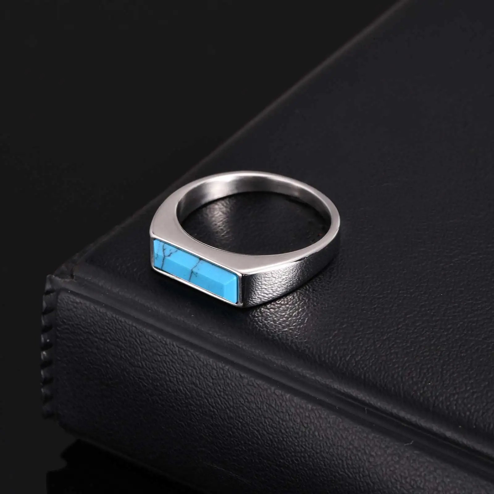 Anillo cuadrado de turquesa de acero inoxidable Vnox con incrustaciones de piedra natural para hombre y mujer, 5,5 mm de ancho, tallas 7-12. Anillo cuadrado de turquesa de acero inoxidable Vnox con incrustaciones de piedra natural para hombre y mujer, 5,5 mm de ancho, tallas 7-12.